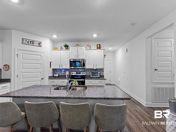 2nd image of 4142 Montague Dr