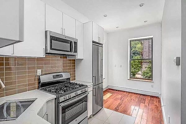 1st image of 100 Edgecombe Ave #2AA