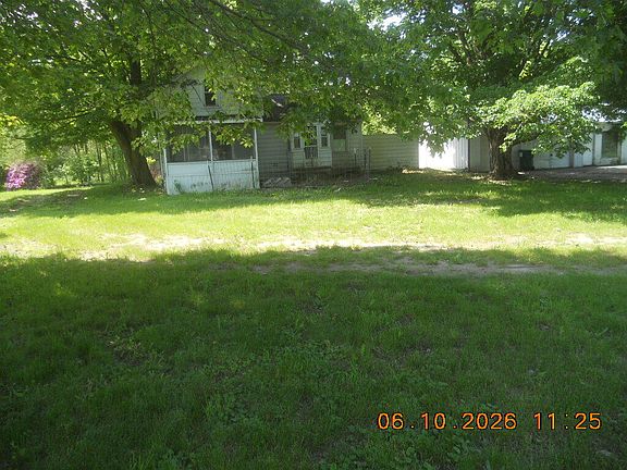 3rd image of 5616 118th Ave