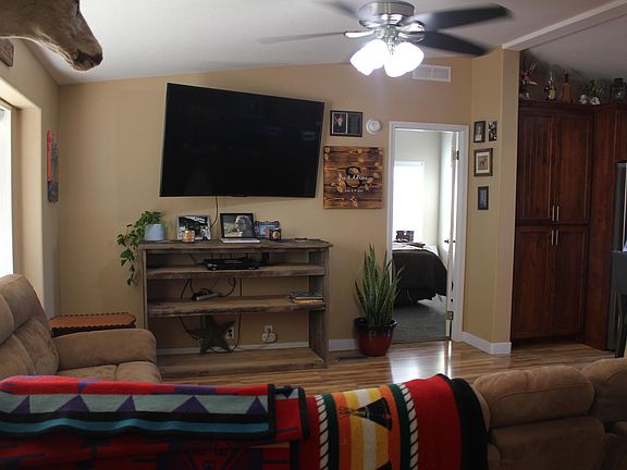 4th image of 4900 SE Coyote Ln