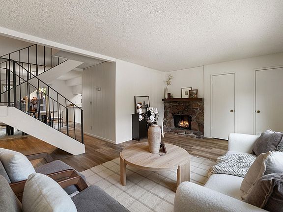 4th image of 3101 Lake Forest Rd #137