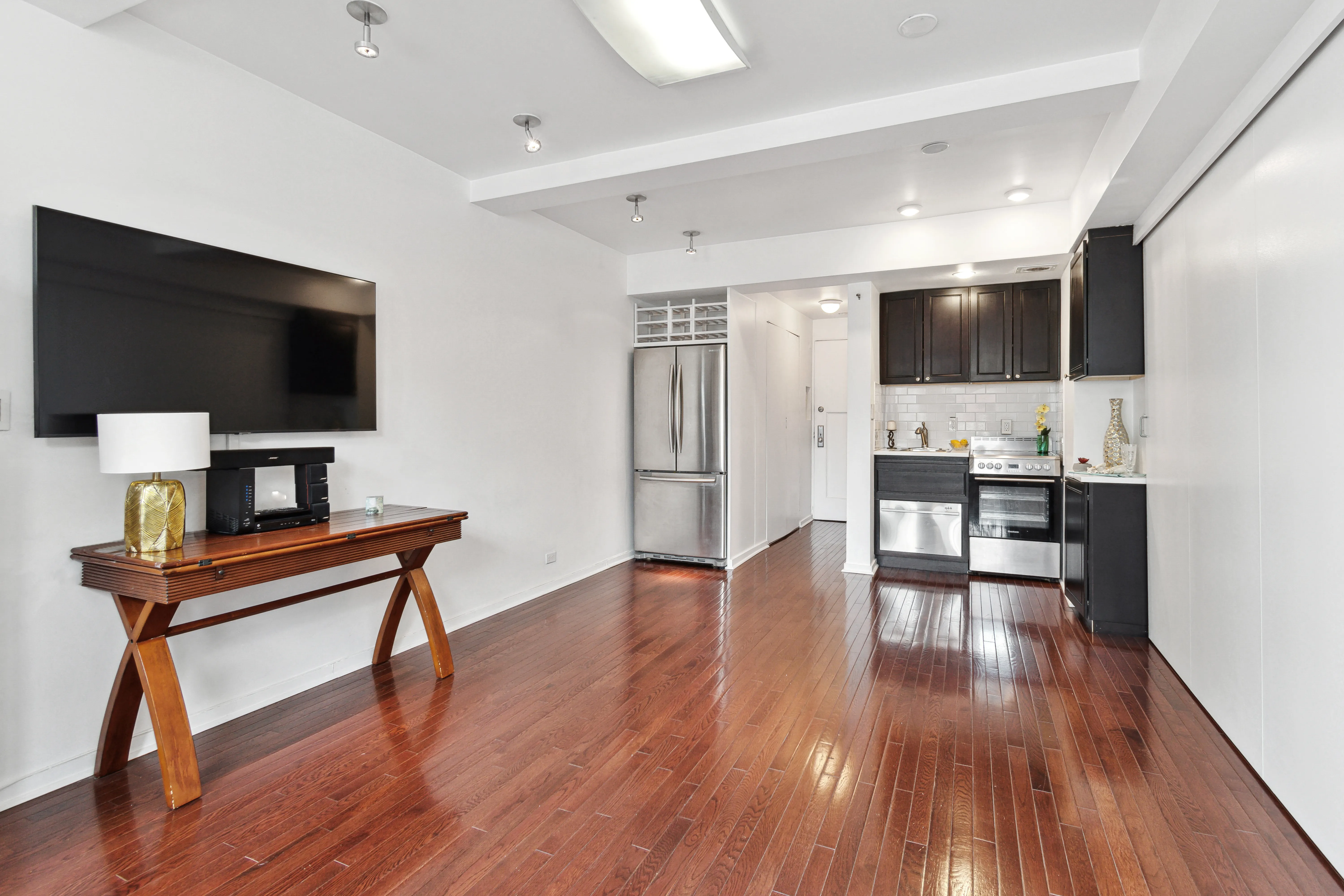 320 East 42nd Street #1903 in Murray Hill, Manhattan | StreetEasy