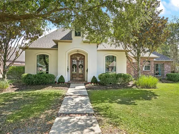 382 Red Maple Dr, Mandeville, LA 70448