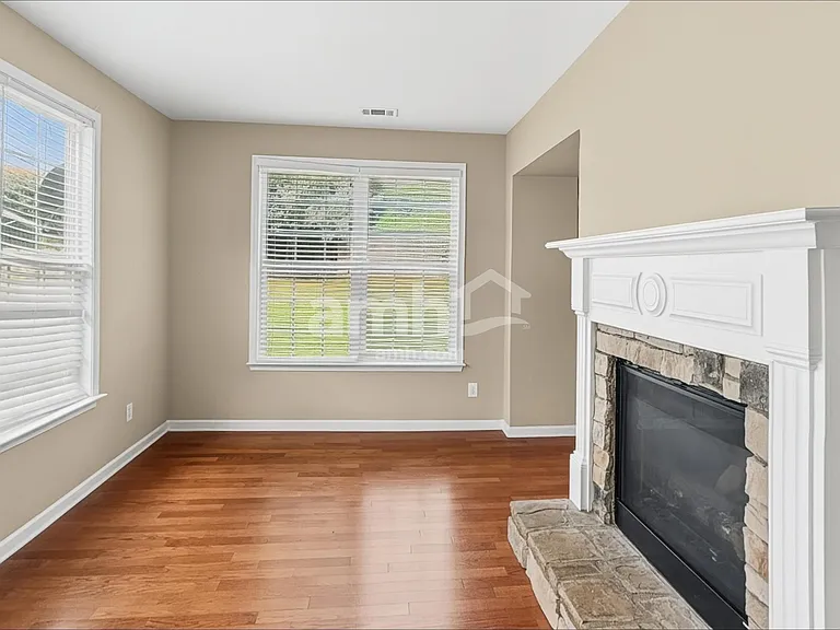 1830 Madrid Falls Dr — Photo 9
