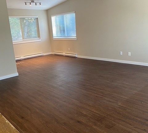 3rd image of 540 Bellevue Way SE #5A