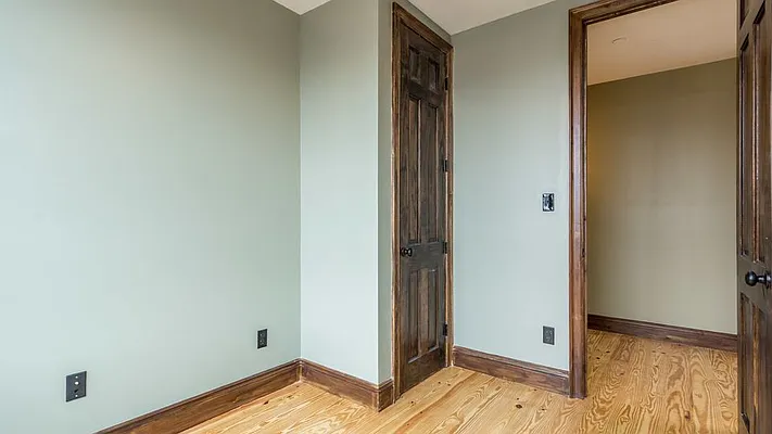 Rented by Nooklyn NYC LLC | media 52