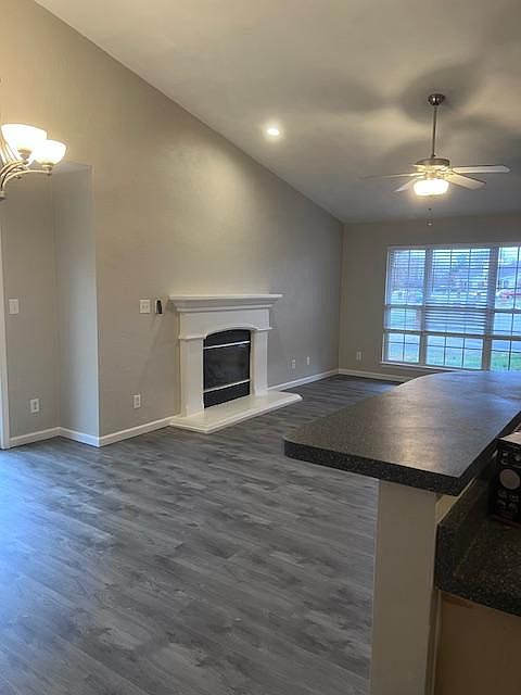 Living room W/Fireplace