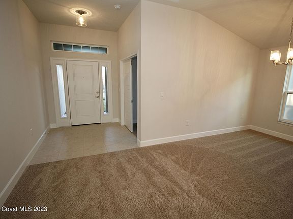 3rd image of 2712 Pinwherry St