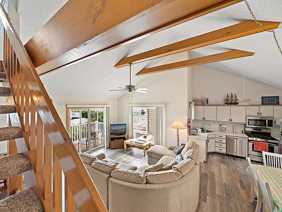 5th image of 7501 Pleasure Ave #West