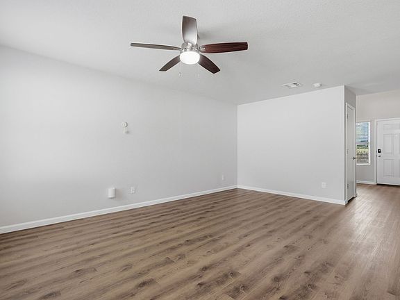 5th image of 9609 Sandy Ridge Way