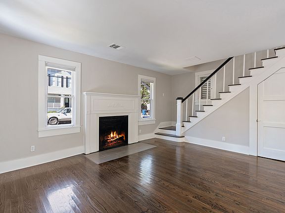 5th image of 711 Gillespie St