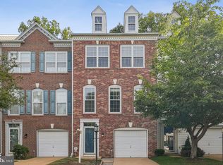 5433 Summer Leaf Ln, Alexandria, VA 22312