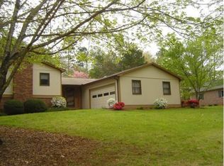 5379 Valley Run St, Hickory, NC 28601