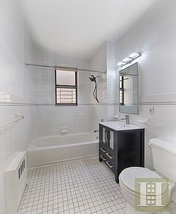 4th image of 54 E 129th St APT 6A