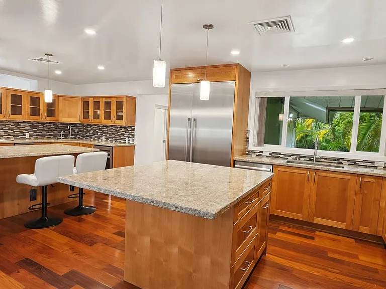 238 Portlock Rd — Photo 8