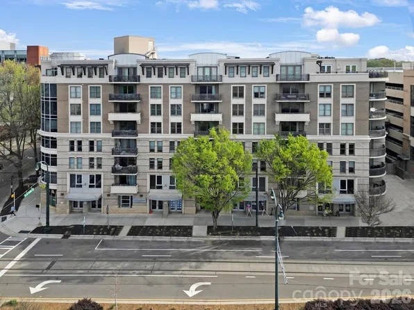 718 Trade St #803, Charlotte, NC 28202