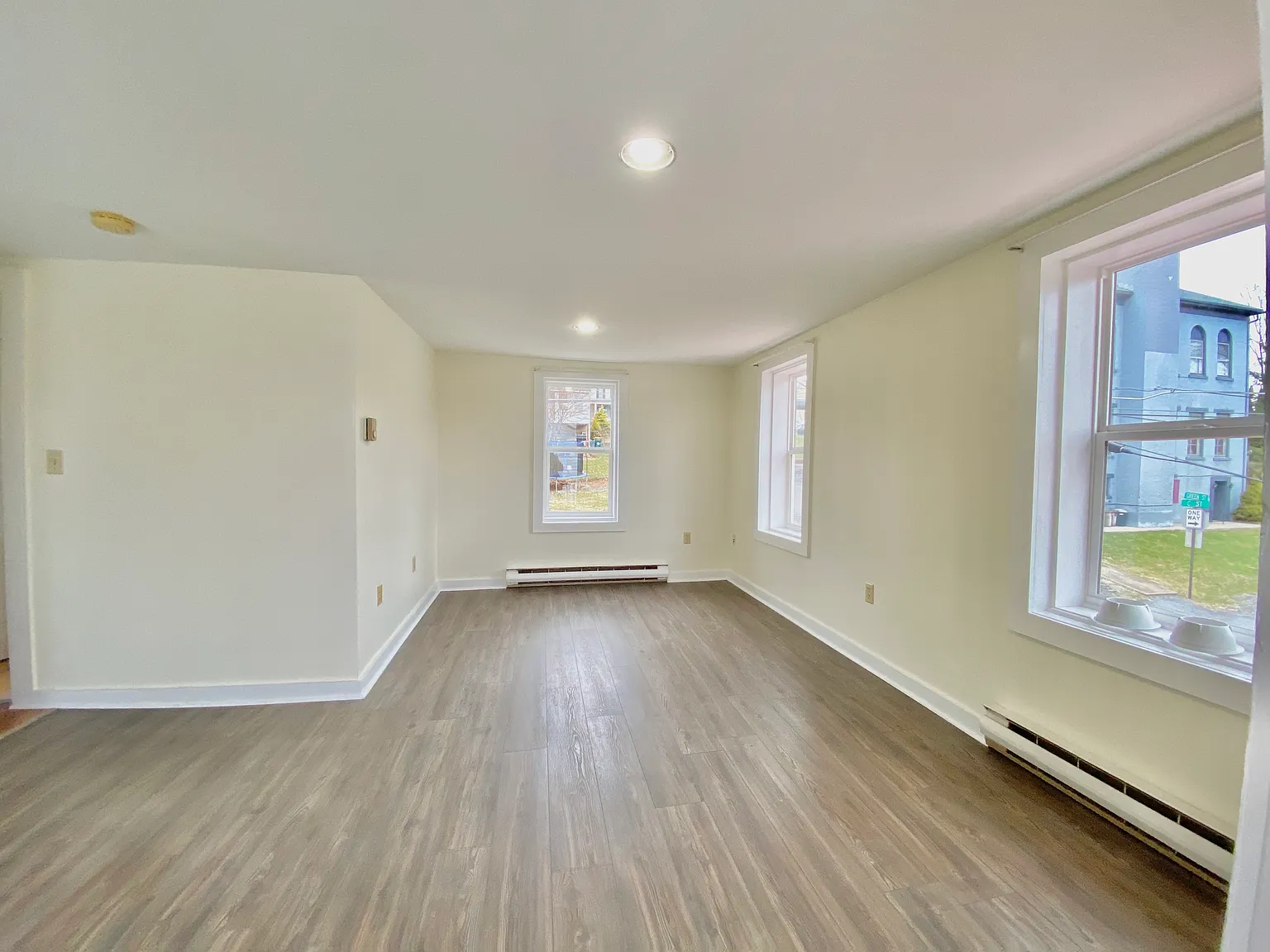 1 bed, 600 sqft, $1,395 — Photo 2