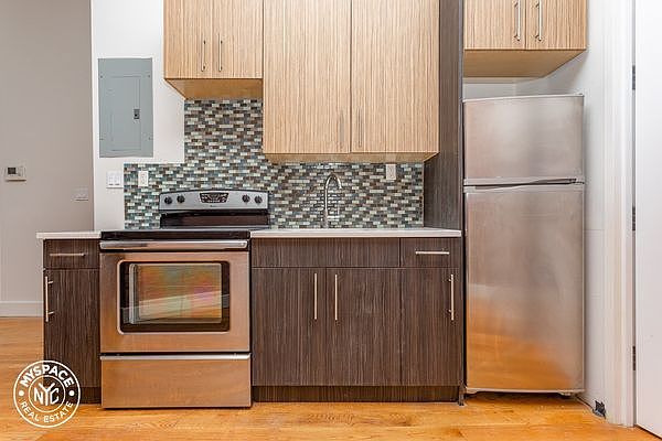 1st image of 410 Gates Ave #4G