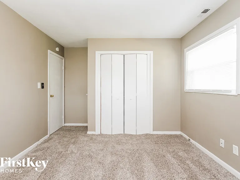 3223 Vincz Dr — Photo 7