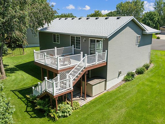 3rd image of 413 Cedarwood Ct