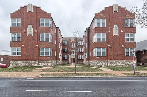 1st image of 5751 Chippewa St APT 3N