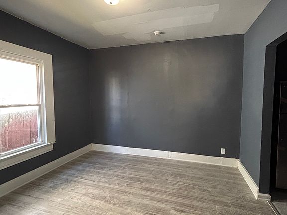 2nd image of 408 Sheridan Ave