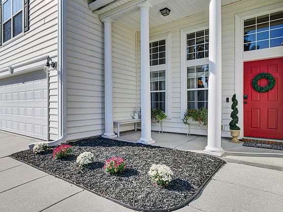 5th image of 497 Blue Dragonfly Dr