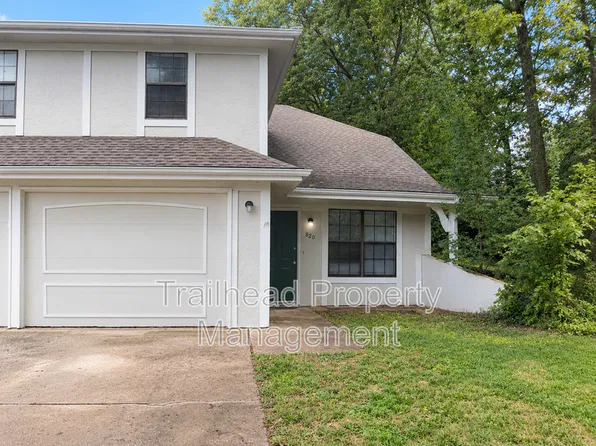820 Dains Ct, Liberty, MO 64068