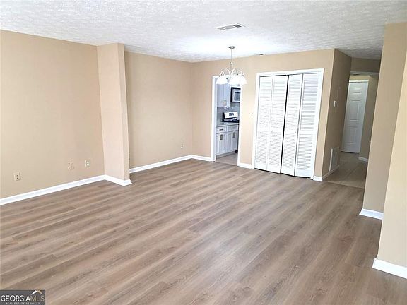 5th image of 2378 Cove Rd