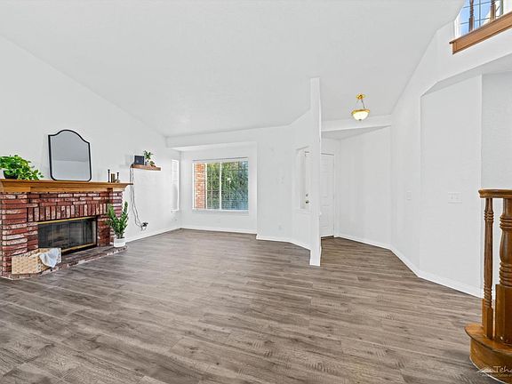 2nd image of 3158 Peachwood Dr