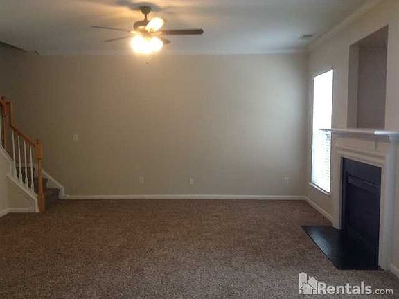 4th image of 163 Vance Crescent Dr