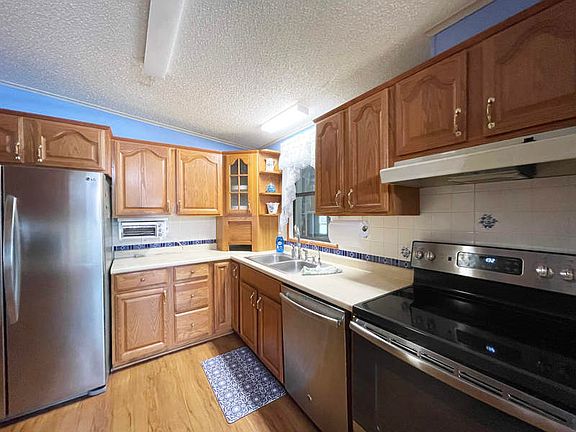 2nd image of 25783 Carnation Ct #L-128