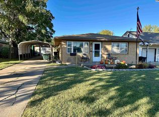 904 W 6th St, Pratt, KS 67124