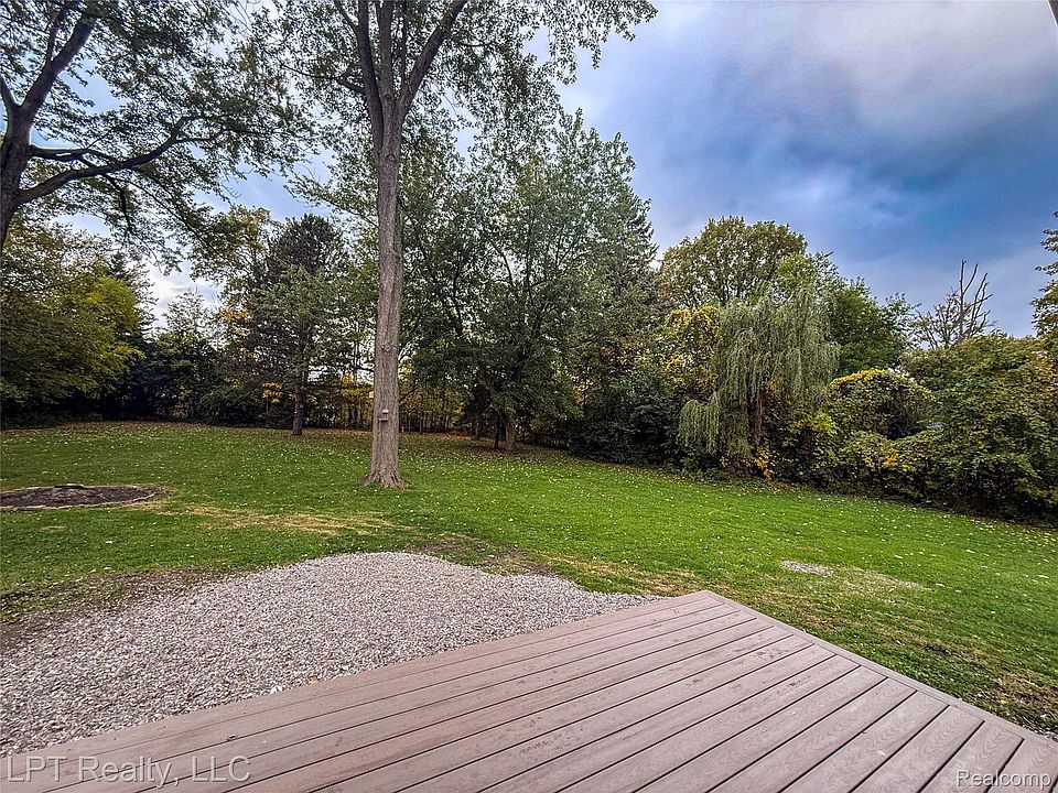 21600 Holly St, photo 8