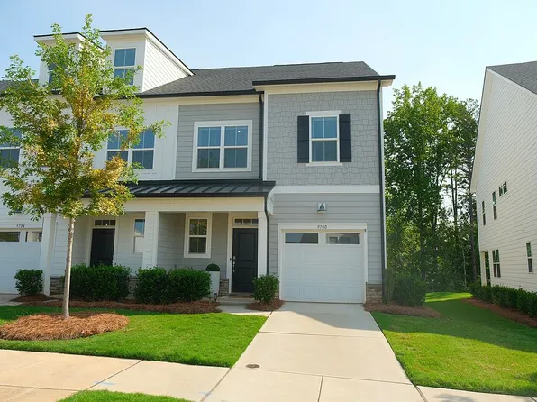 9700 Munsing Dr, Charlotte, NC 28269