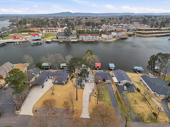 3rd image of 314 Paradise Point