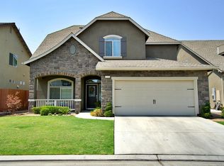 7271 N Kymber Dr, Fresno, CA 93722