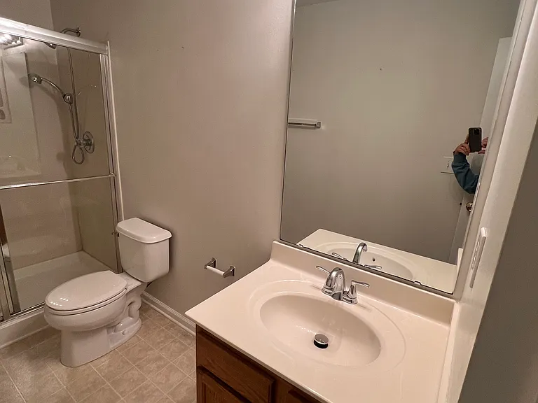 2304 Harwood Hills Ln — Photo 26