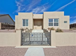 21 Flower Garland Rd, Santa Fe, NM 87508