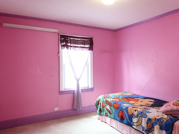4th image of 8611 254th St