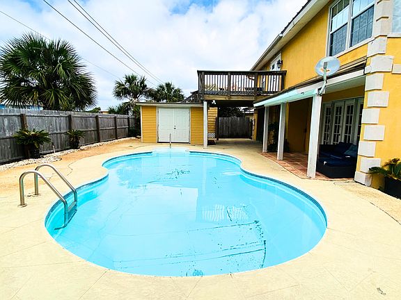 2nd image of 725 Sailfish Dr