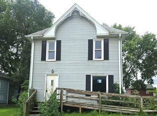 56 Lafayette St, Waterloo, IA 50703