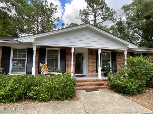 1509 Robin Hood Road, Wilmington, NC 28401