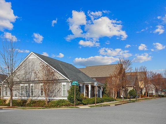 3rd image of 217 Claremont Ln