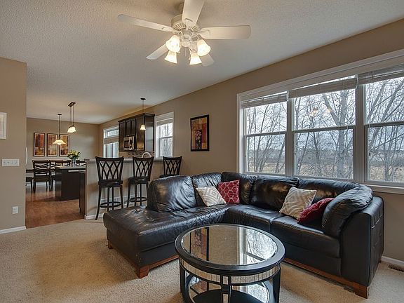 5th image of 3303 N View Ln