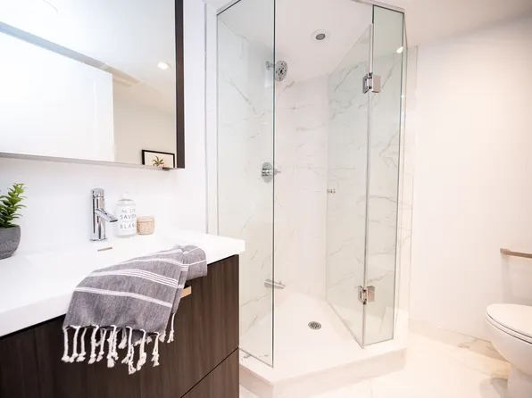 19 Erskine Ave, Toronto, ON