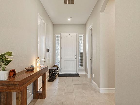 5th image of 2013 Van Ruiten Dr