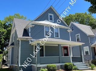 1353 Cove Ave, Lakewood, OH 44107