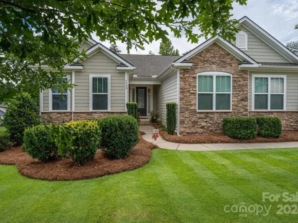 2644 Shanklin Ln, Denver, NC 28037