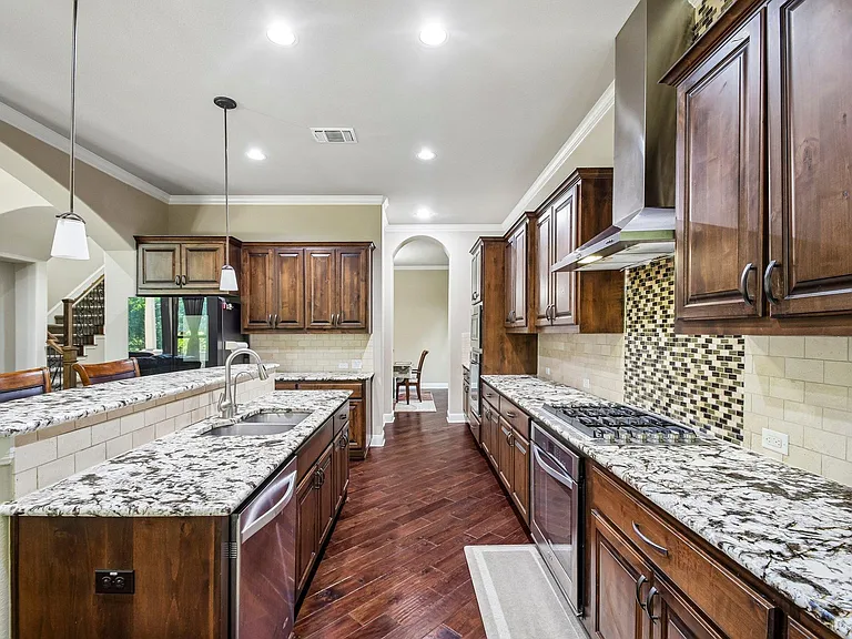 10501 Nicolet Way — Photo 2